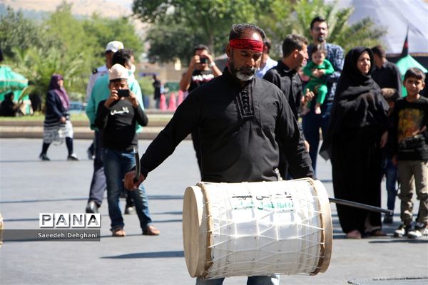 عزاداری مردم شیراز در تاسوعای حسینی