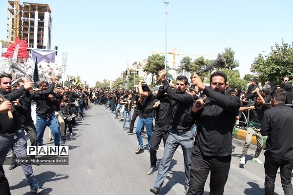 مراسم عزاداری روز تاسوعا در مشهد مقدس