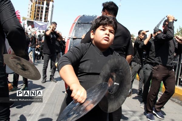 مراسم عزاداری روز تاسوعا در مشهد مقدس