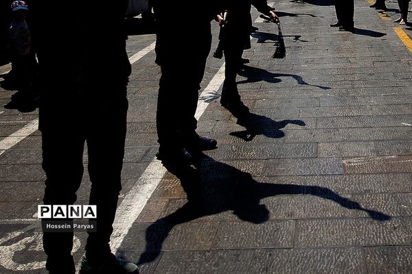 عاشورای حسینی در میدان امام حسین (ع)