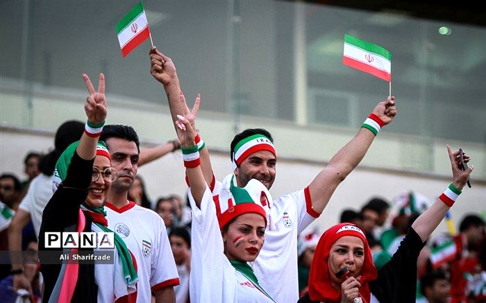 ربیعی: دولت موافق حضور زنان در ورزشگاه است