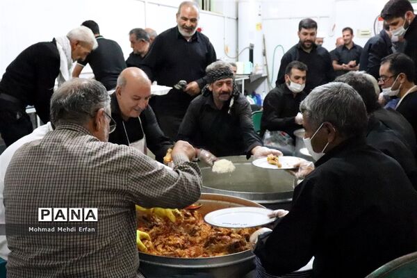 بوی عطر سیب