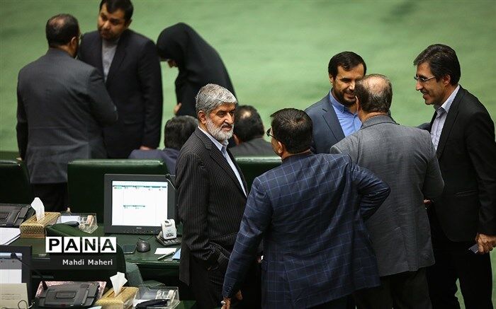 مطهری: چرا موضوع «سحر خدایاری» که با نصیحت قابل ختم بود، دادگاهی شد