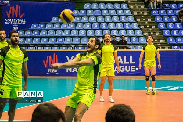 تمرین تیم والیبال شهرداری ارومیه