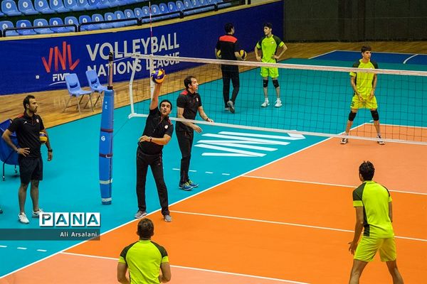 تمرین تیم والیبال شهرداری ارومیه