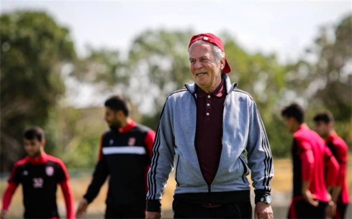 دنیزلی: امیدوارم هواداران اصفهانی بازی بسیار خوبی را شاهد باشند