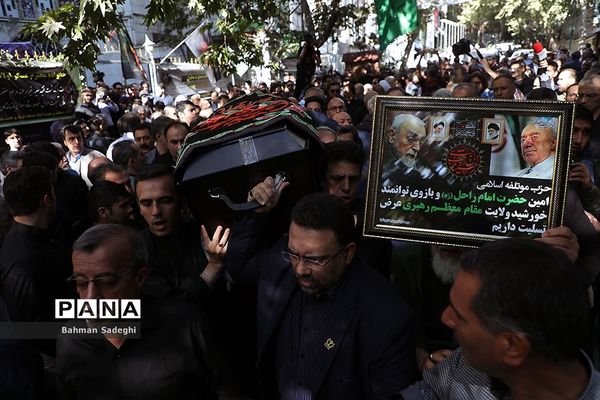 تشییع پیکر مرحوم اسدالله عسگراولادی