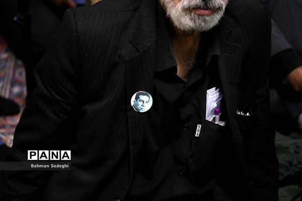 تشییع پیکر مرحوم اسدالله عسگراولادی