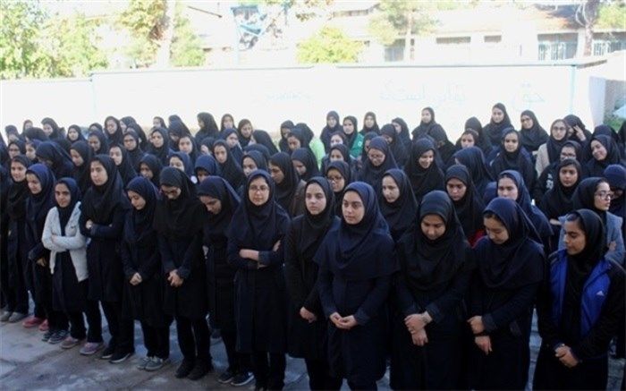 آموزش و فرهنگ سازی نقش مهمی در پیشگیری از آسیب های اجتماعی  میان دانش آموزان دارد