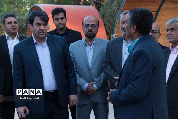 بازدید استاندار یزد از اردوگاه شهید رجایی محمدآباد