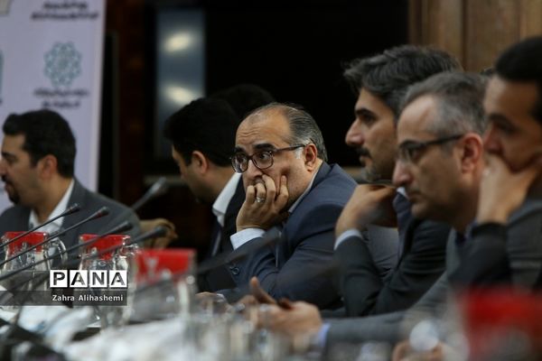 آیین رونمایی و الصاق نمادین برچسب سرویس مدارس شهر تهران