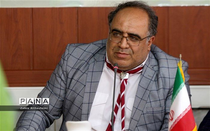 باستانی:نظارت سازمان دانش‌آموزی بر پایگاه های تغذیه سالم دقیق تر می شود