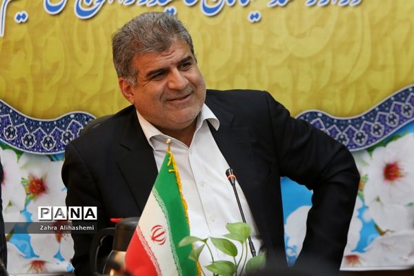 جلسه روسای مناطق 19 گانه آموزش و پرورش شهر تهران