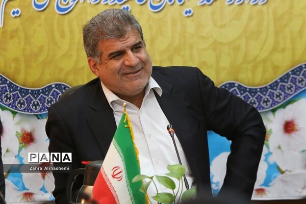 جلسه روسای مناطق 19 گانه آموزش و پرورش شهر تهران
