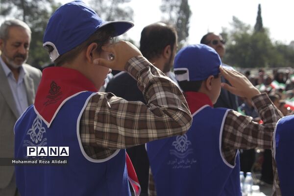 آیین استانی زنگ شکوفه‌ها در شیراز