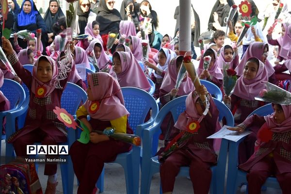 برگزاری آیین شکوفه‌های حسینی در امیدیه