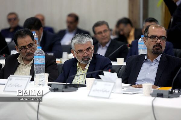 اولین گردهمایی مشترک مدیران ارشد ستادی و استانی دانشگاه فرهنگیان