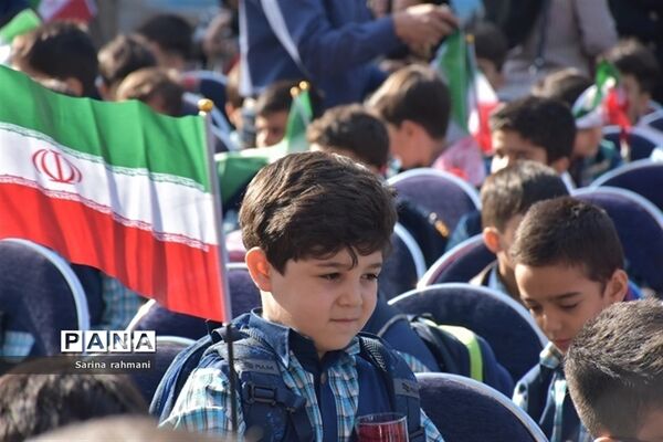 جشن شکوفه‌ها و غنچه‌ها