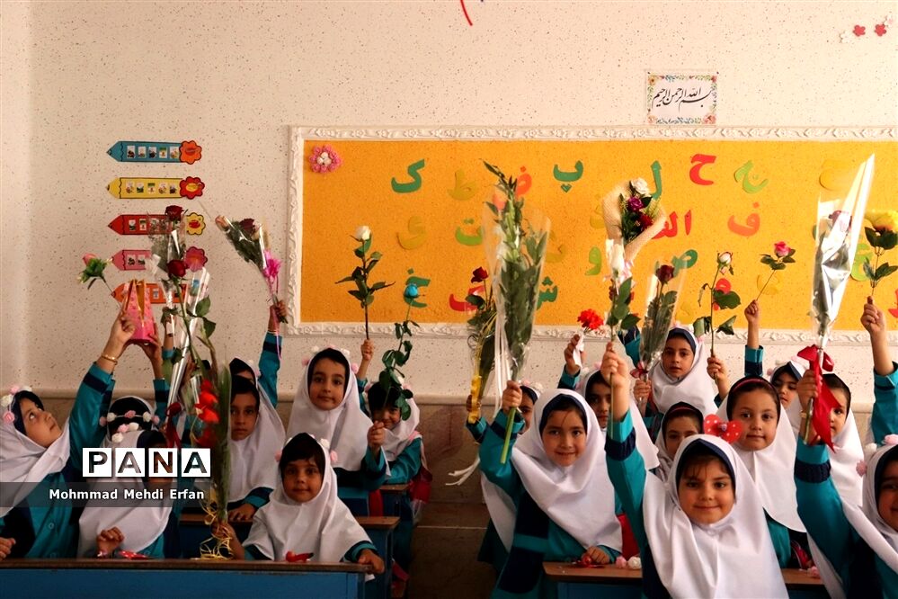 برگزاری جشن روز شکوفه ها در آباده