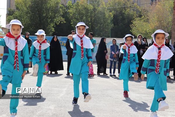 برگزاری جشن روز شکوفه ها در آباده