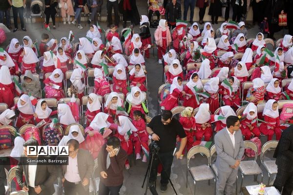 مراسم جشن شکوفه‌ها و غنچه‌ها در تبریز