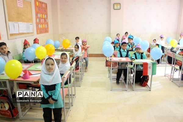 مراسم جشن شکوفه‌ها و غنچه‌ها در تبریز