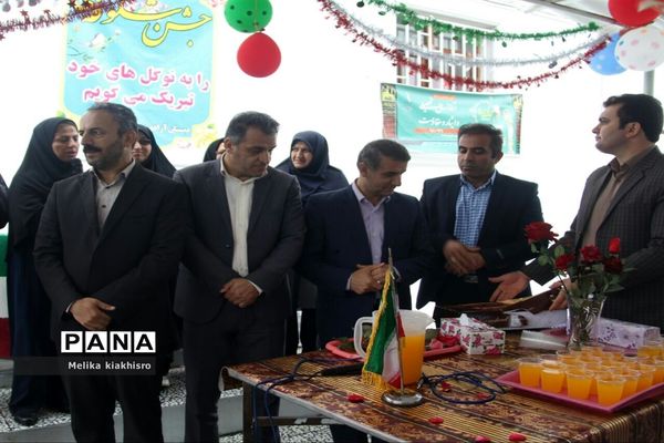 جشن شکوفه‌ها در محمودآباد