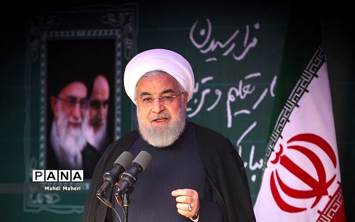 رئیس جمهوری خطاب به دانش‌آموزان: دلمان می‌خواهد کاری کنیم که از اول شهریور به فکر لذت اول مهر باشید