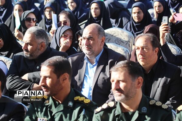 زنگ  آغاز سال  تحصیلی در ارومیه