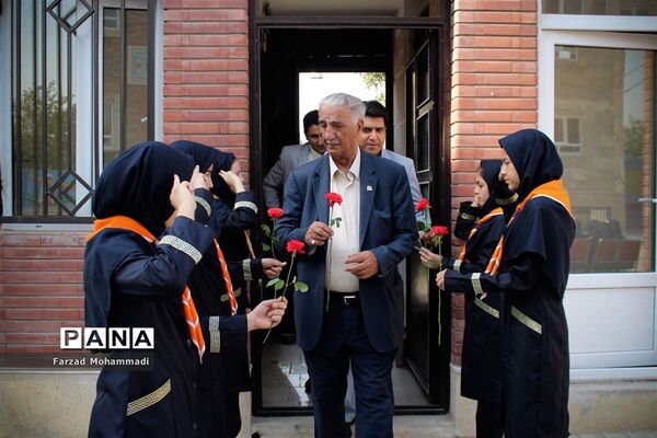 زنگ مهر و مقاومت در چهاردانگه طنین انداز شد