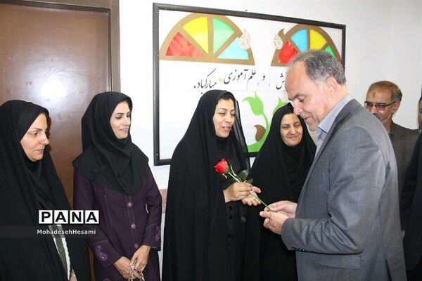 زنگ اول مهر در شهرستان درمیان