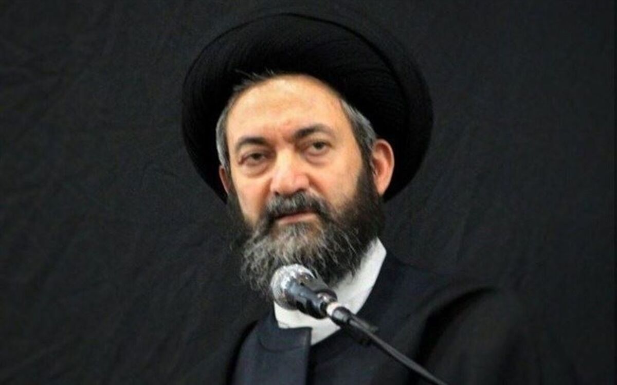 اساتید دانشگاه ها زمینه های تعالی فرهنگ جامعه را فراهم کنند