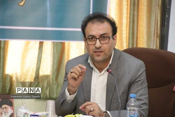 نشست خبری مدیرکل آموزش و پرورش استان سمنان به مناسبت آغاز سال تحصیلی99-98