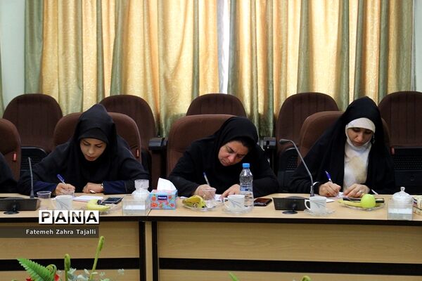 نشست خبری مدیرکل آموزش و پرورش استان سمنان به مناسبت آغاز سال تحصیلی99-98