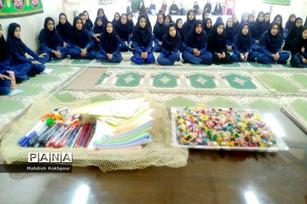 نواخته شدن زنگ اول مهر در دبیرستان فخرالزمان قریب
