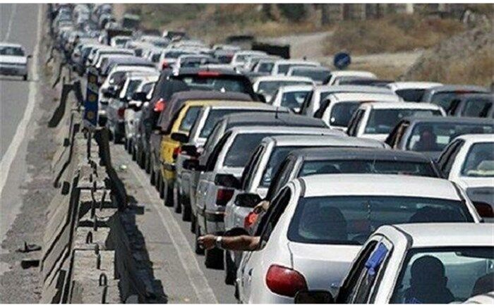 ترافیک سنگین در آزادراه قزوین_کرج؛ بارش در برخی محورهای مازندران