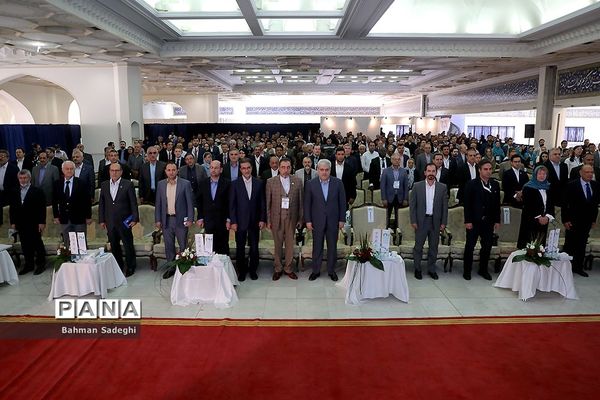 افتتاح پنجمین نمایشگاه بین المللی ایران فارما