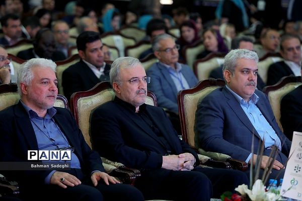 افتتاح پنجمین نمایشگاه بین المللی ایران فارما