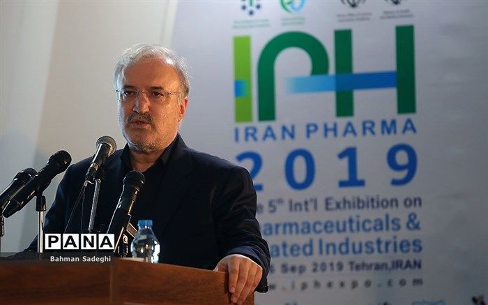 وزیر بهداشت: سیاست اصلی وزارت بهداشت در حوزه دارو حمایت از تولید داخلی است