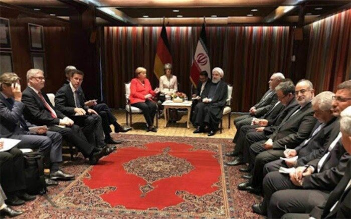 روحانی در دیدار مرکل: بیانیه اروپا اتهام زنی به ایران بود