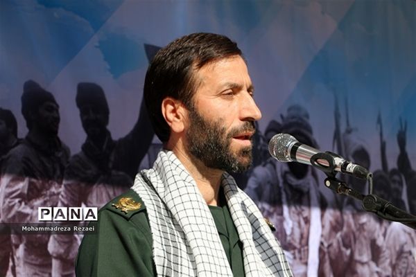 آیین بزرگداشت هفته دفاع مقدس در اداره‌کل آموزش و پرورش شهرستان‌های استان تهران