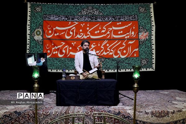 مراسم عزاداری «جلوه حسین(ع)» با حضور اهالی رسانه و فرهنگ در فرهنگ‌سرای رسانه