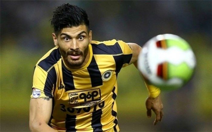 بازیکن کلیدی قلعه‌نویی برای دیدار با پرسپولیس محروم شد