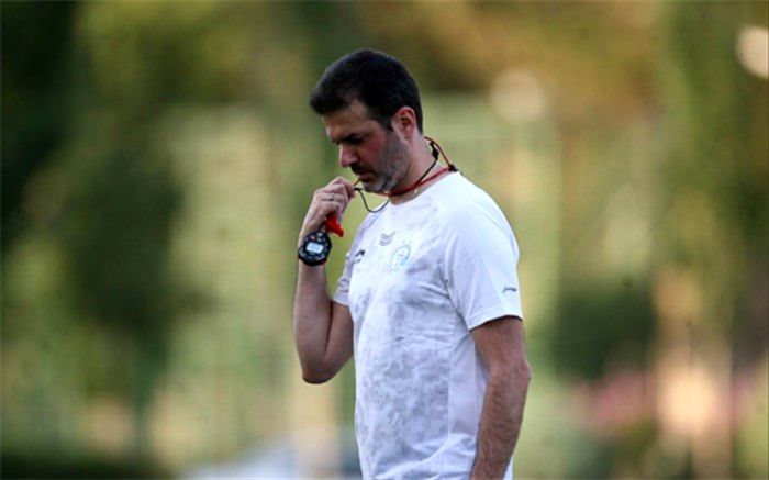 یک استقلالی دیگر دیدار با ذوب آهن را از دست داد