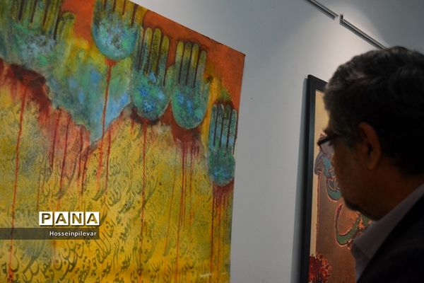 افتتاح نمایشگاه خط و چیدمان‌های عاشورایی در نگارخانه شهر بیرجند
