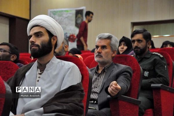 شب شعر و خاطره شوق شهادت به مناسبت هفته دفاع مقدس