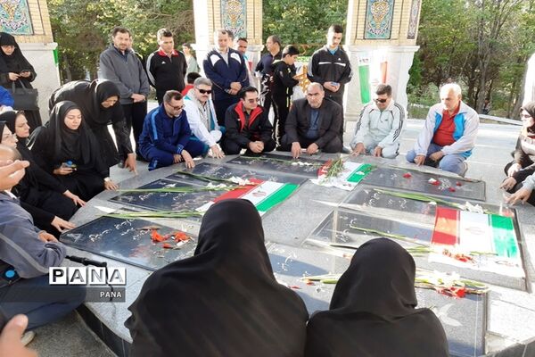 پیاده‌روی فرهنگیان بسیجی به‌مناسبت گرامیداشت هفته دفاع مقدس و آغاز سال تحصیلی جدید