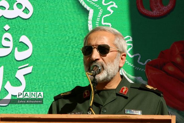 تشیع پیکر شهید گمنام در صبحگاه مشترک بسیج فرهنگیان تهران