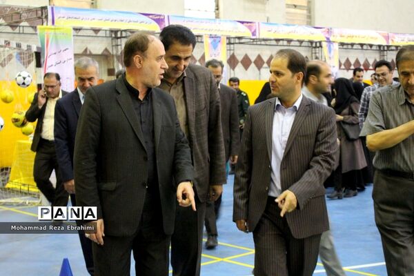 اعزام کاروان تجهیزات ورزشی و بهداشتی به آموزش و پرورش شهرستان‌ها و مناطق استان همدان