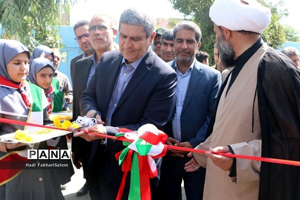 کاروان مهر با نشاط با هدف توزیع وسایل و تجهیزات ورزشی مدارس شهرستان‌های استان تهران
